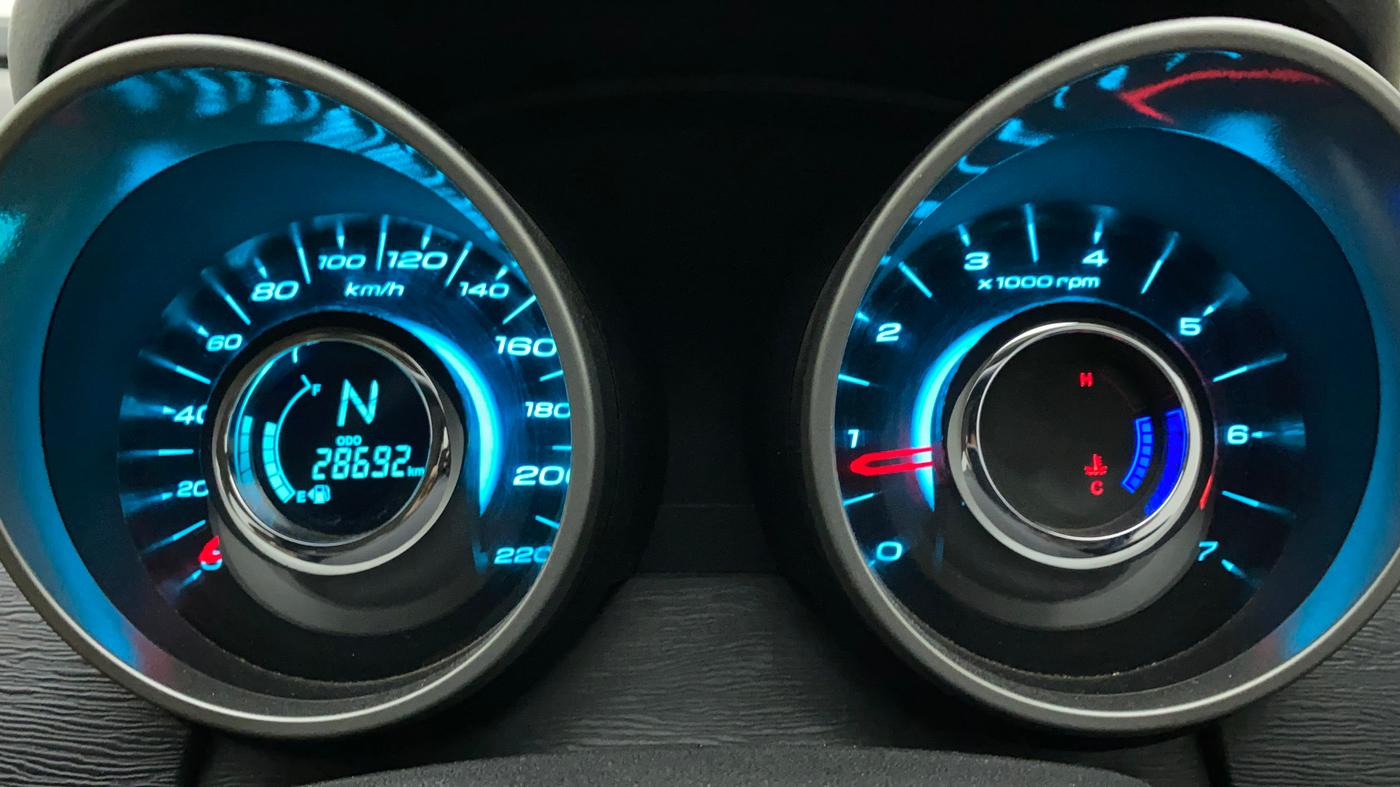 2021 Mahindra XUV500 W9, Diesel, Manual, 28,692 km, Odometer Image