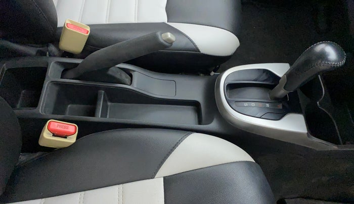2016 Honda Jazz 1.2L I-VTEC V AT, Petrol, Automatic, 51,020 km, Gear Lever