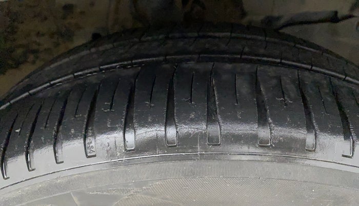 2016 Honda Jazz 1.2L I-VTEC V AT, Petrol, Automatic, 51,020 km, Right Front Tyre Tread