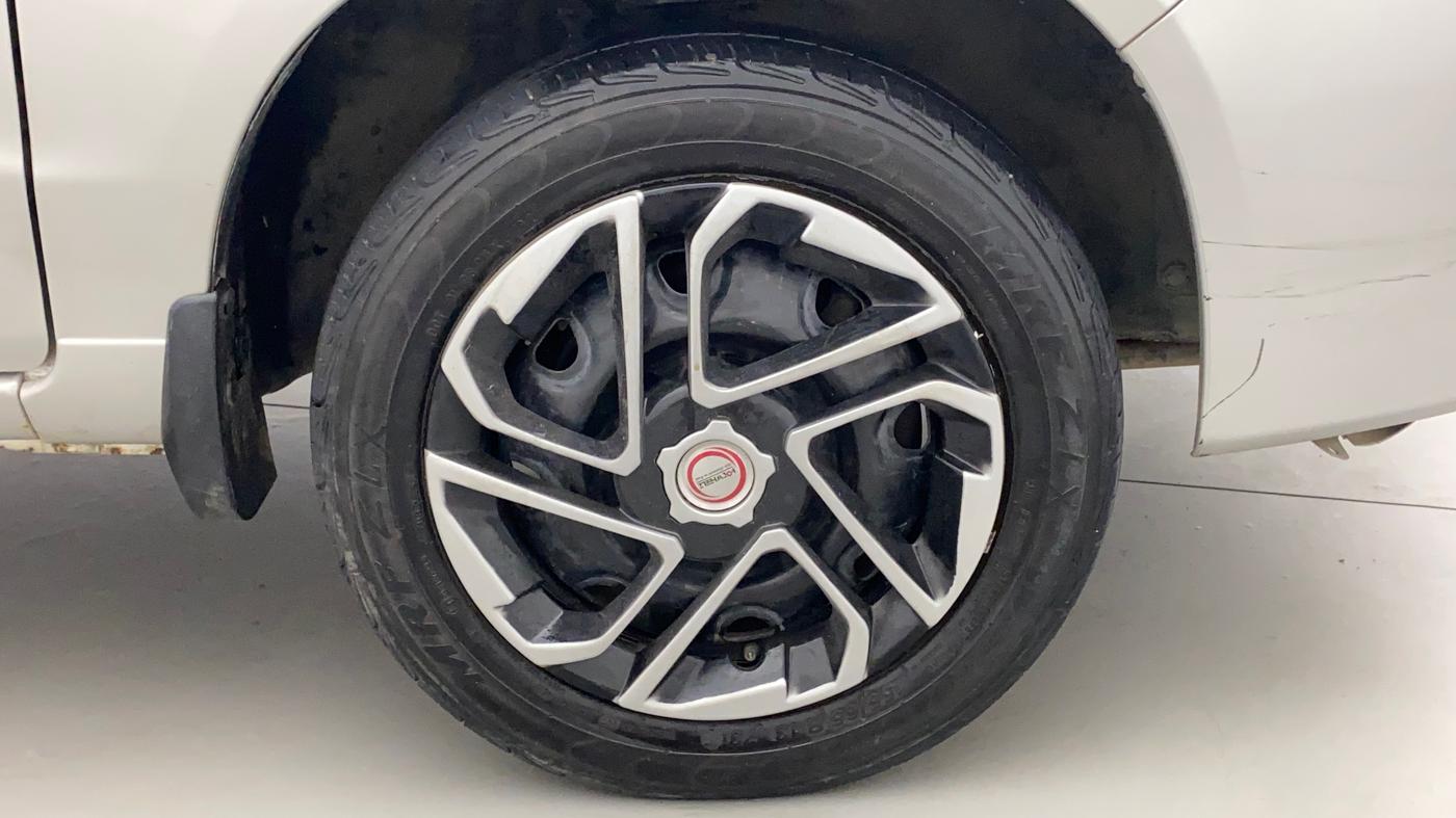 2013 Maruti Alto K10 VXI, Petrol, Manual, 50,467 km, Right Front Wheel
