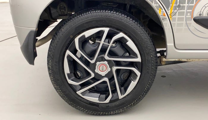 2013 Maruti Alto K10 VXI, Petrol, Manual, 50,467 km, Right Rear Wheel