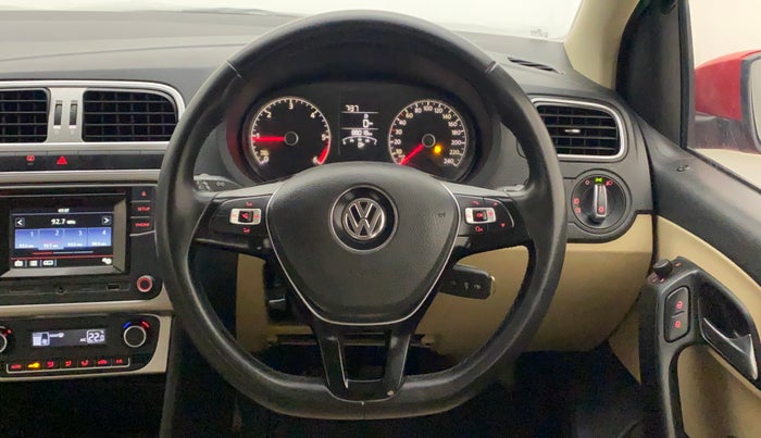 2016 Volkswagen Polo HIGHLINE1.5L, Diesel, Manual, 88,018 km, Steering Wheel Close Up