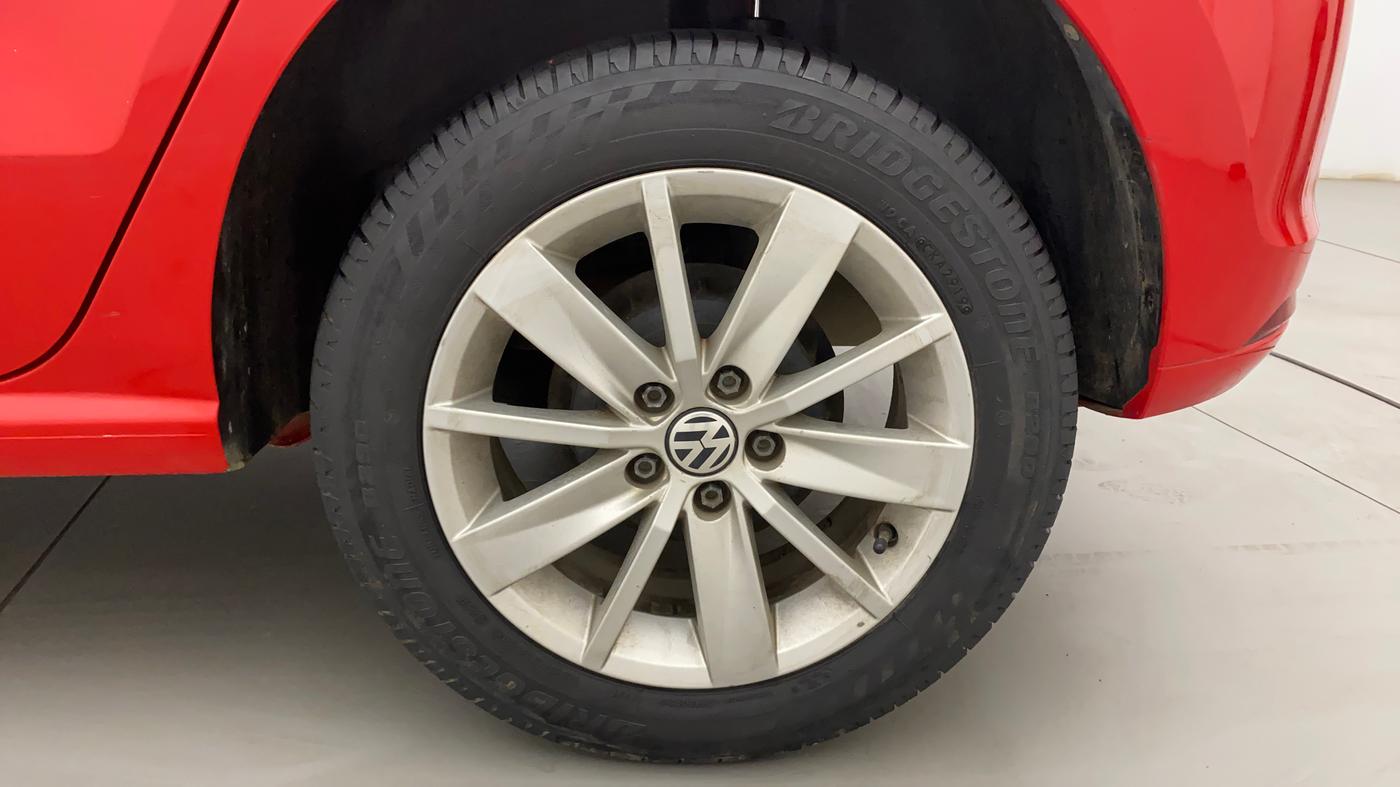 2016 Volkswagen Polo HIGHLINE1.5L, Diesel, Manual, 88,018 km, Left Rear Wheel