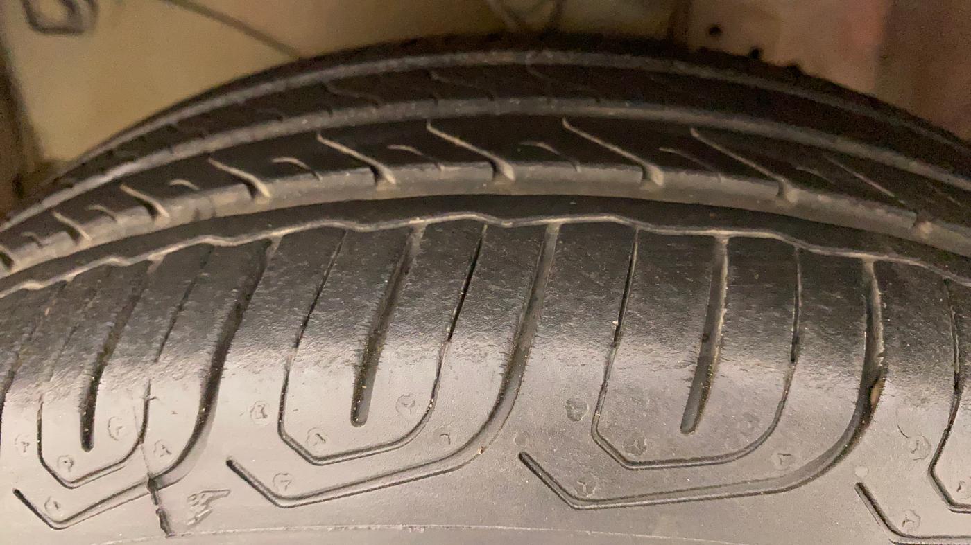 2012 Honda Brio S MT, Petrol, Manual, 41,098 km, Left Front Tyre Tread
