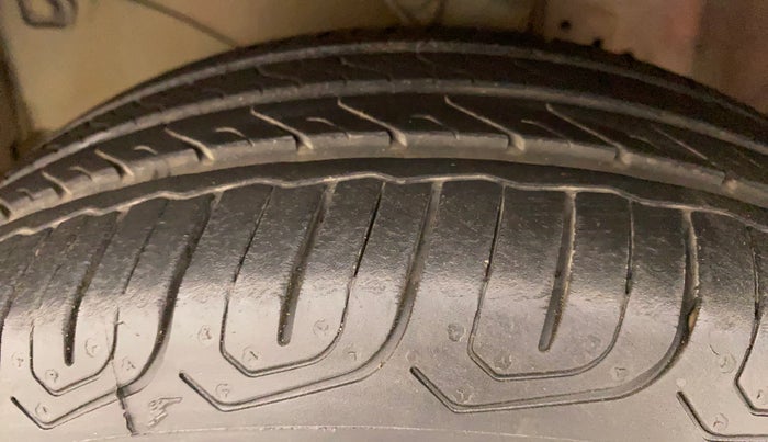 2012 Honda Brio S MT, Petrol, Manual, 41,098 km, Left Front Tyre Tread
