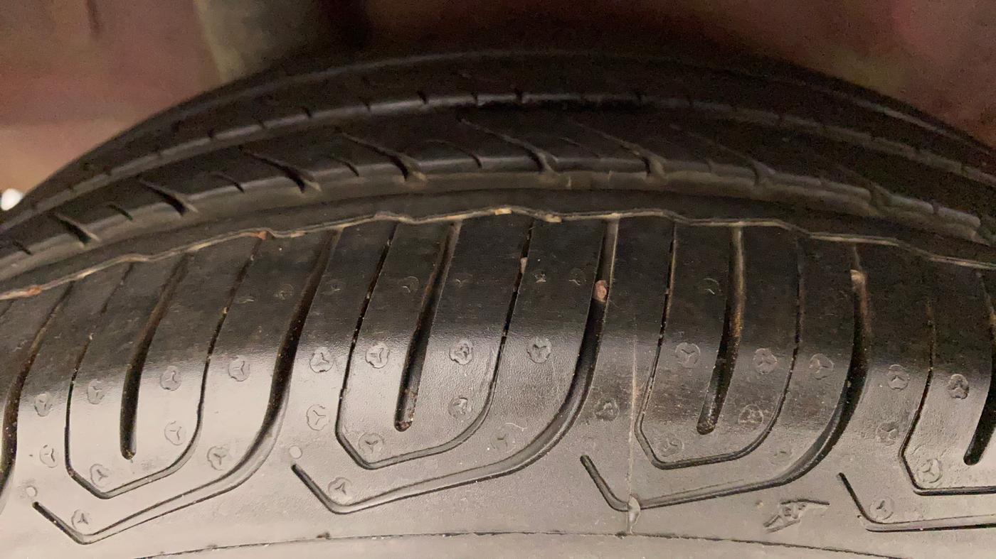 2012 Honda Brio S MT, Petrol, Manual, 41,098 km, Right Rear Tyre Tread