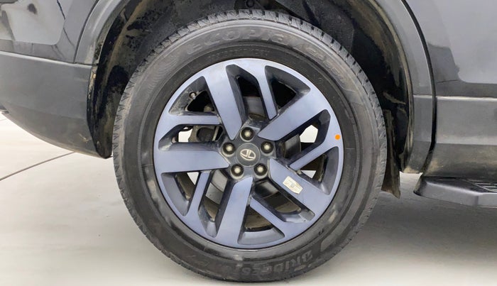 2022 Tata Safari XZA PLUS DARK EDITION, Diesel, Automatic, 31,292 km, Right Rear Wheel
