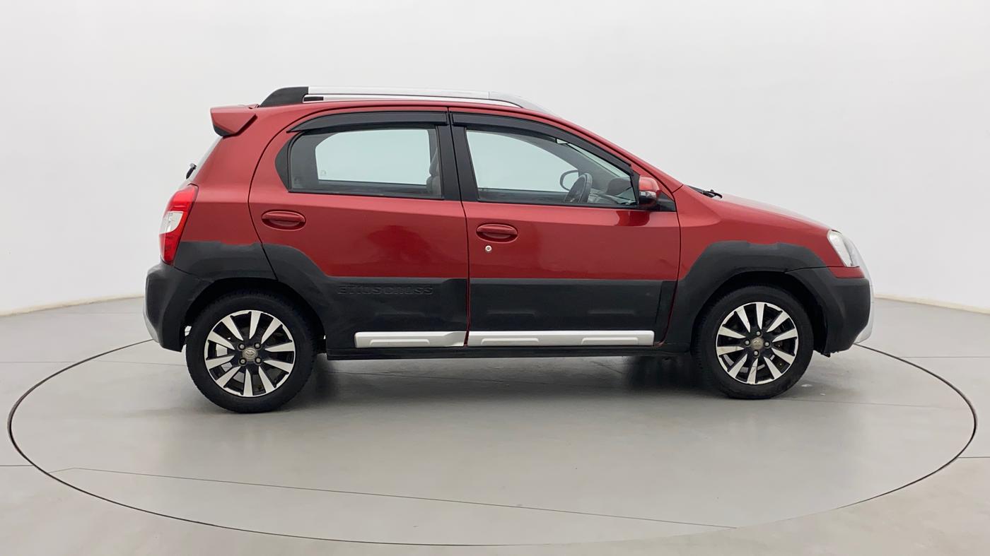 2015 Toyota Etios CROSS 1.2 G, Petrol, Manual, 58,211 km, Right Side View