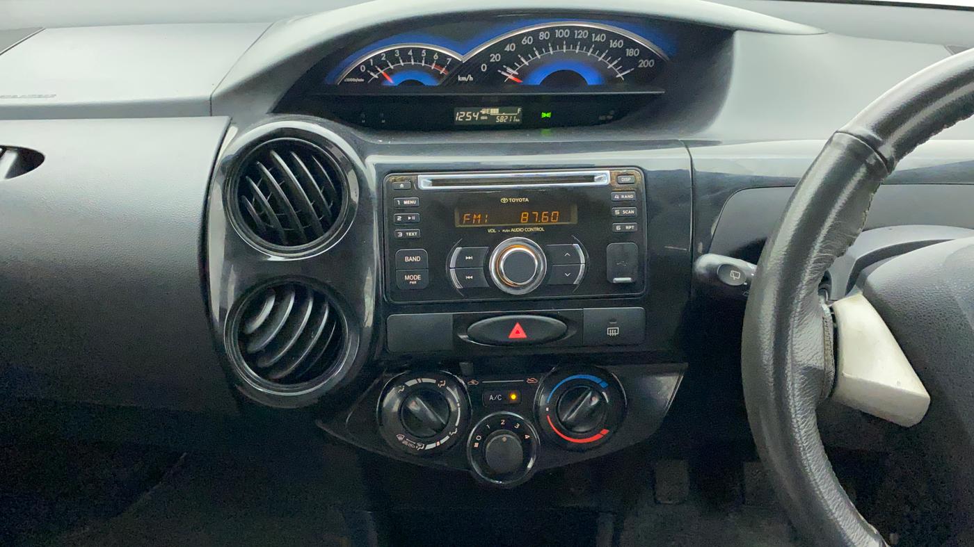 2015 Toyota Etios CROSS 1.2 G, Petrol, Manual, 58,211 km, Air Conditioner
