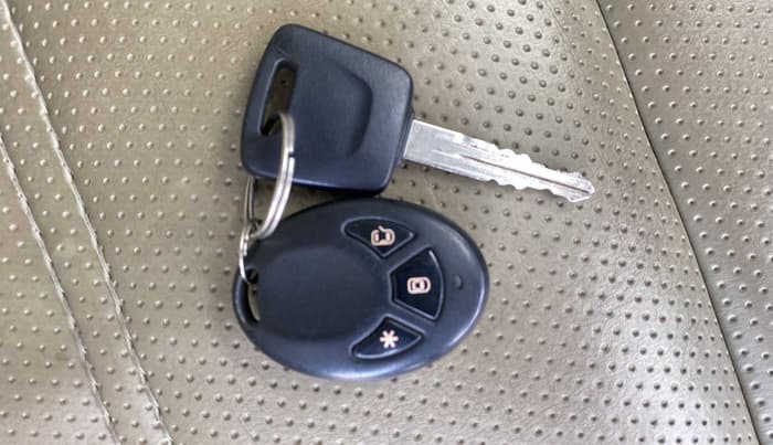 2014 Datsun Go T, Petrol, Manual, 18,545 km, Key Close Up