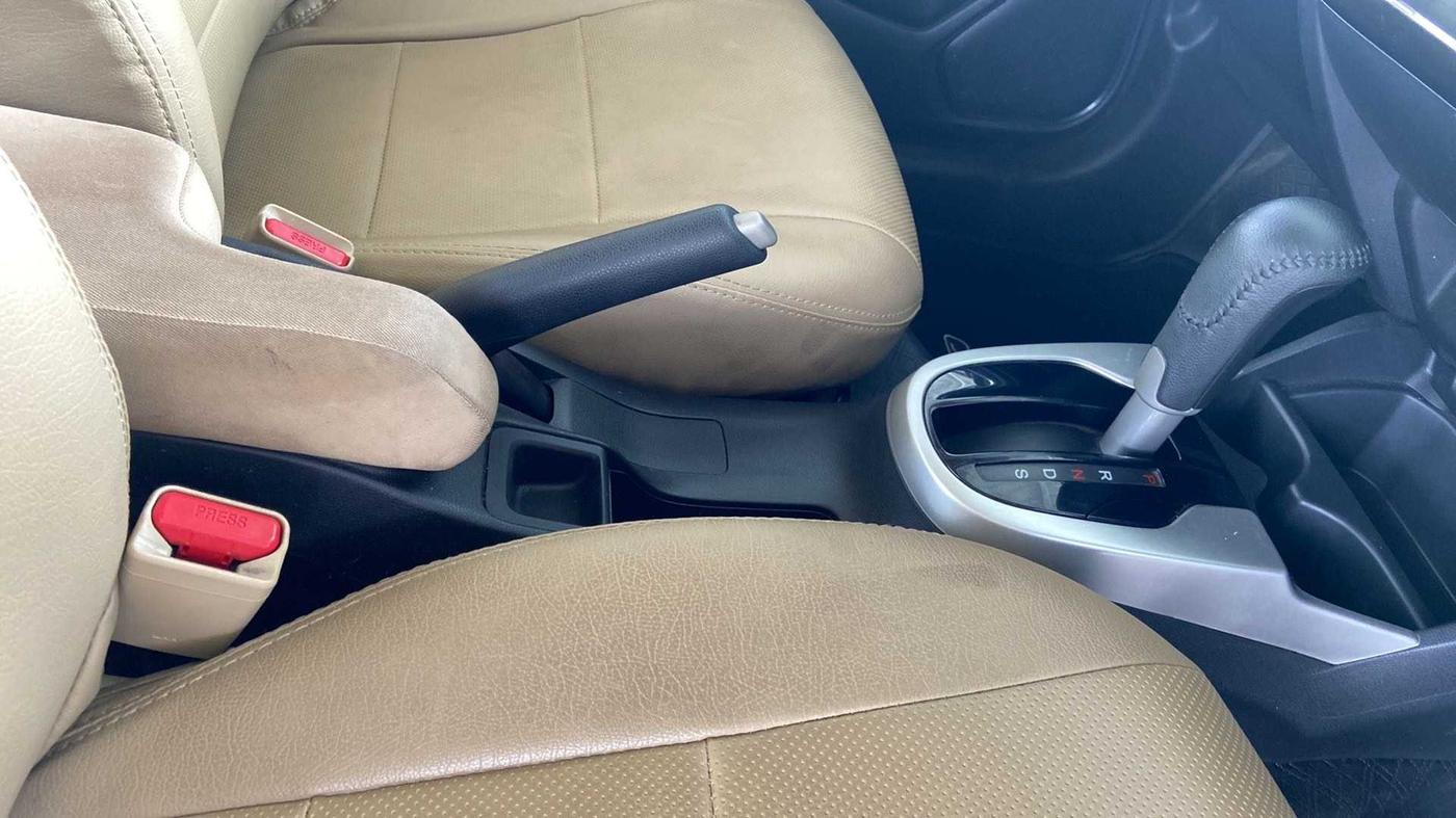 2020 Honda Jazz 1.2L I-VTEC VX CVT, Petrol, Automatic, 35,131 km, Gear Lever