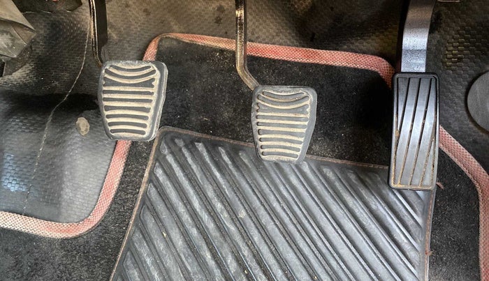2018 Mahindra KUV 100 NXT K4+ P 6 STR, Petrol, Manual, 23,196 km, Pedals