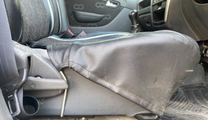 2015 Maruti Alto 800 LXI, Petrol, Manual, 80,006 km, Driver Side Adjustment Panel