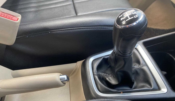 2017 Maruti Dzire VXI, Petrol, Manual, 41,964 km, Gear Lever