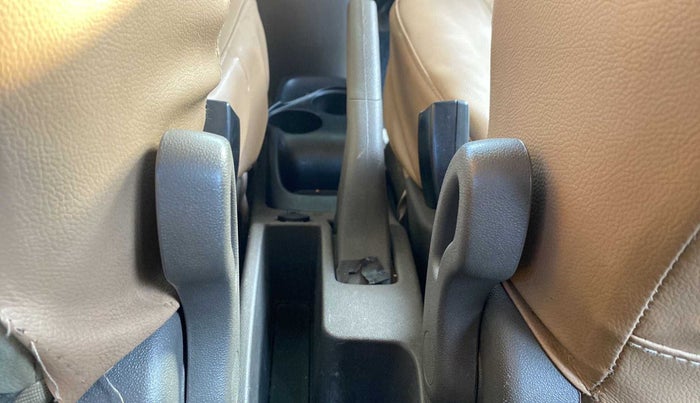 2011 Hyundai i10 MAGNA 1.2, Petrol, Manual, 80,890 km, Driver Side Adjustment Panel