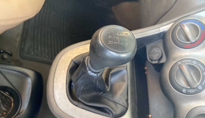 2011 Hyundai i10 MAGNA 1.2, Petrol, Manual, 80,890 km, Gear Lever