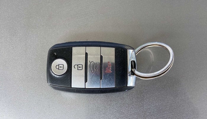 2019 KIA SELTOS HTX PLUS AT1.5 DIESEL, Diesel, Automatic, 1,25,765 km, Key Close Up