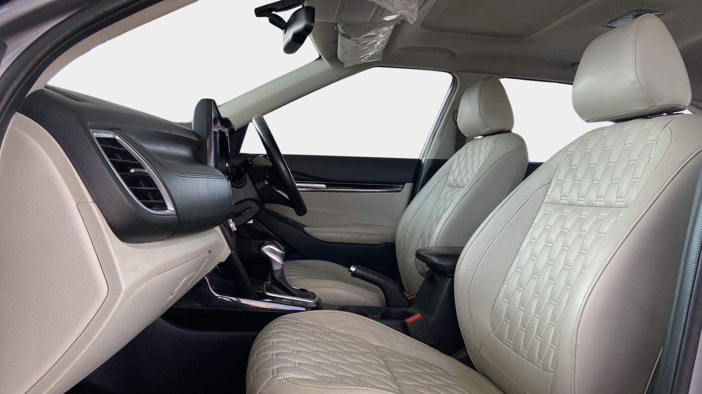 2019 KIA SELTOS HTX PLUS AT1.5 DIESEL, Diesel, Automatic, 1,25,765 km, Right Side Front Door Cabin