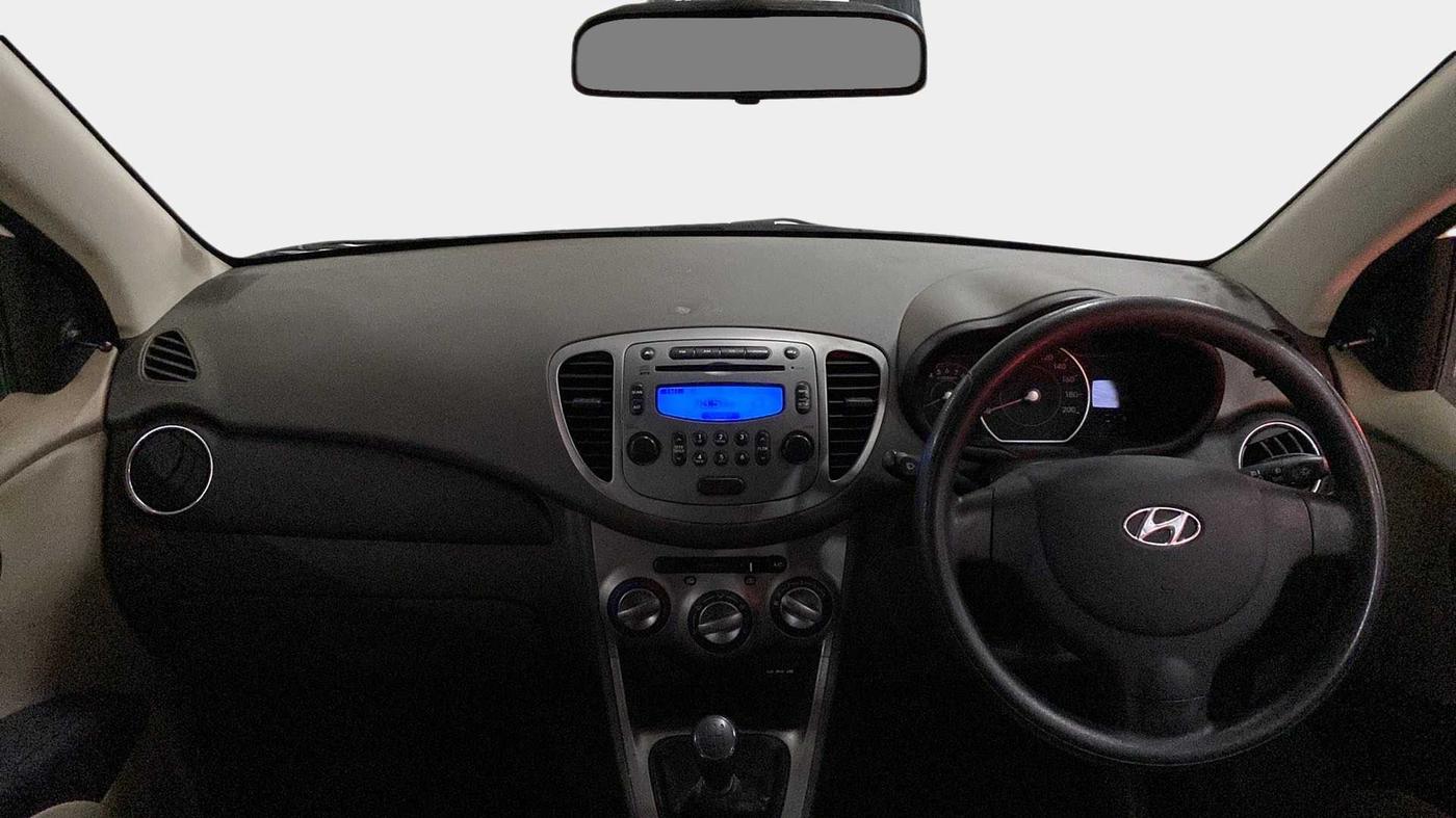 2015 Hyundai i10 SPORTZ 1.1, Petrol, Manual, 59,687 km, Dashboard