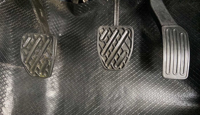 2018 Nissan Micra Active XV, Petrol, Manual, 47,280 km, Pedals