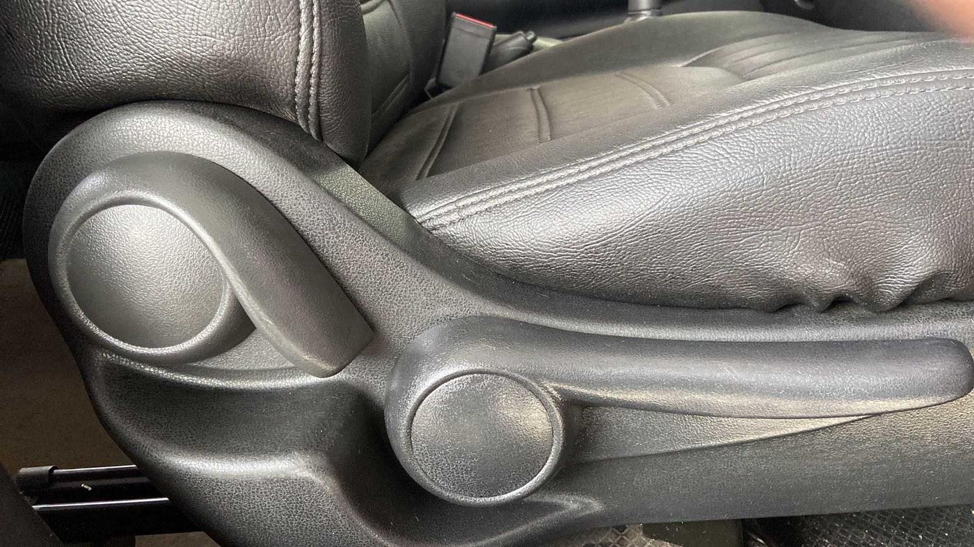 2018 Nissan Micra Active XV, Petrol, Manual, 47,280 km, Driver Side Adjustment Panel