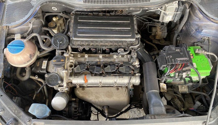 2013 Volkswagen Vento HIGHLINE 1.6 MPI, Petrol, Manual, 66,037 km, Open Bonet