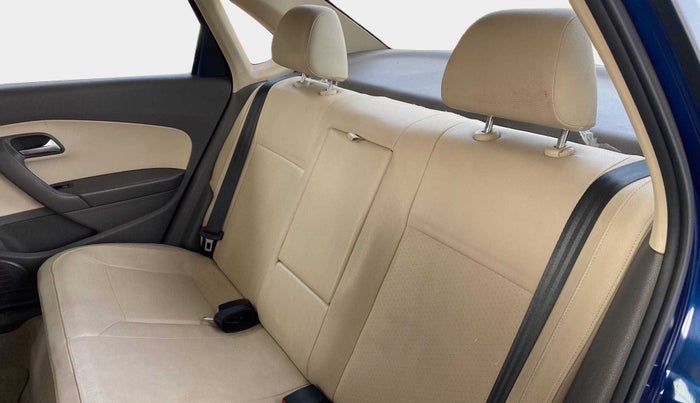 2013 Volkswagen Vento HIGHLINE 1.6 MPI, Petrol, Manual, 66,037 km, Right Side Rear Door Cabin