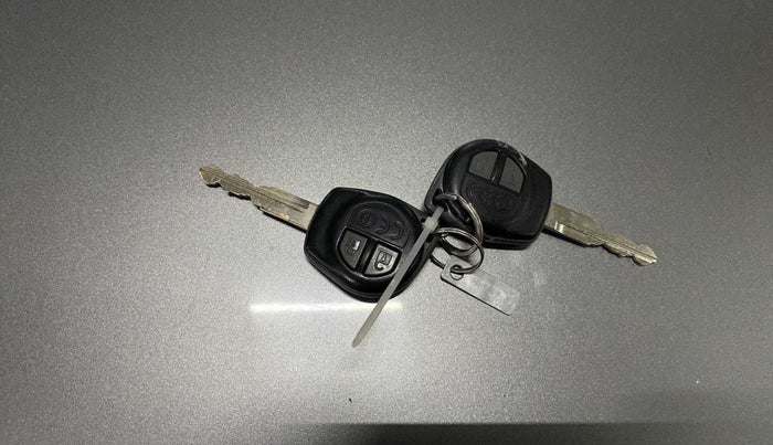 2016 Maruti Ciaz VXI, Petrol, Manual, 50,252 km, Key Close Up