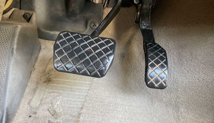 2015 Volkswagen Vento HIGHLINE 1.5 AT, Diesel, Automatic, 68,612 km, Pedals