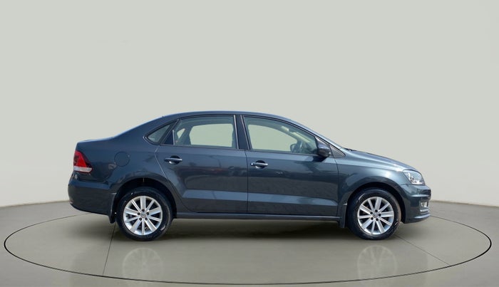 2015 Volkswagen Vento HIGHLINE 1.5 AT, Diesel, Automatic, 68,612 km, Right Side View