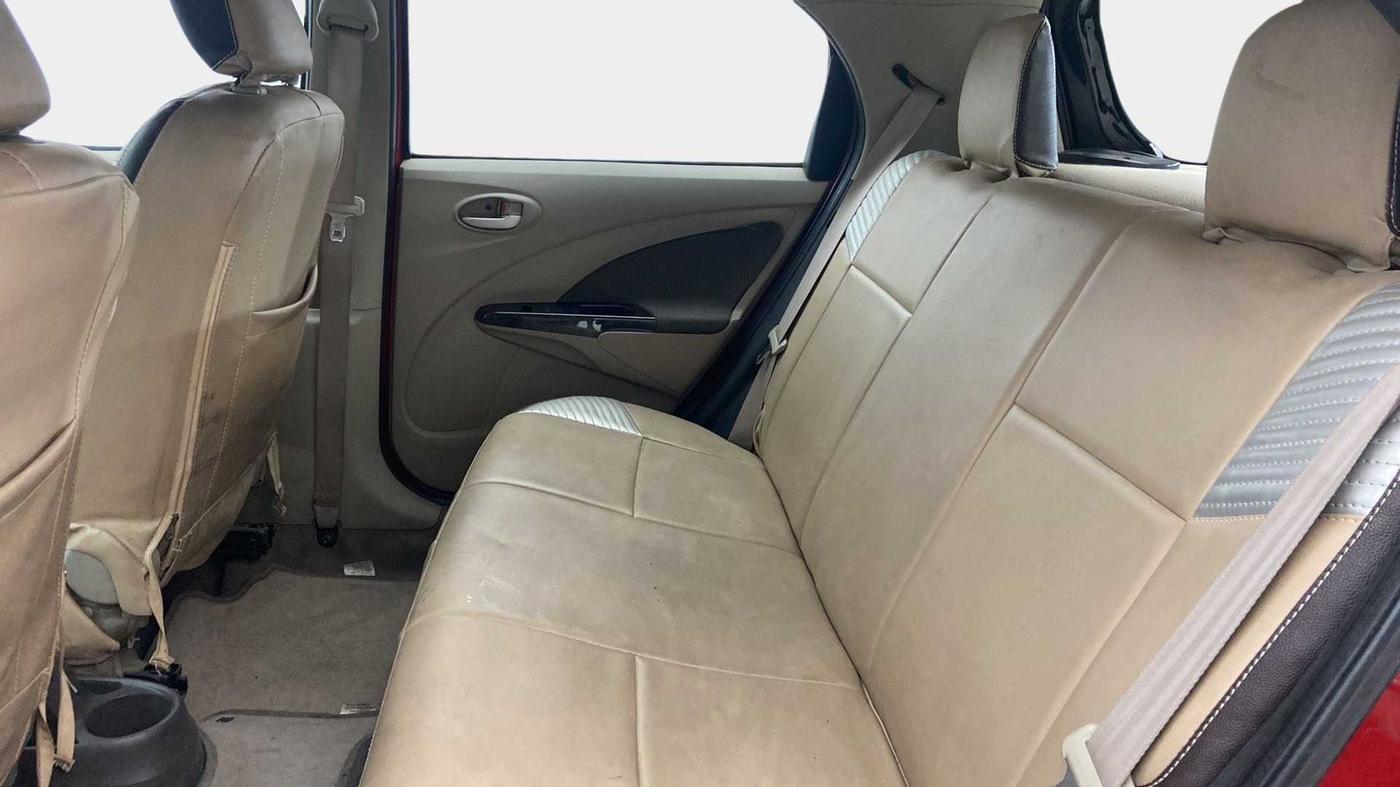 2016 Toyota Etios Liva V, Petrol, Manual, 10,313 km, Right Side Rear Door Cabin