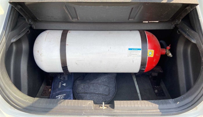 2015 Hyundai i20 Active 1.2 S, CNG, Manual, 59,888 km, Boot Inside