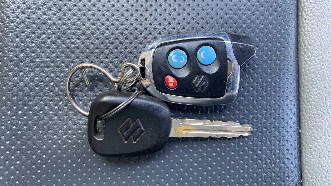 2018 Maruti Alto 800 LXI, Petrol, Manual, 26,700 km, Key Close Up