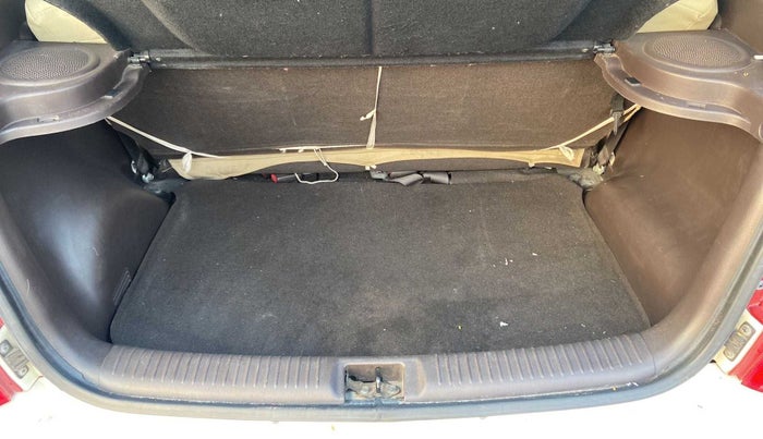 2014 Hyundai Santro Xing GL PLUS, Petrol, Manual, 40,612 km, Boot Inside