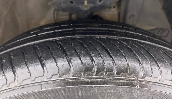 2017 Honda BR-V 1.5L I-VTEC VX, Petrol, Manual, 67,306 km, Right Front Tyre Tread