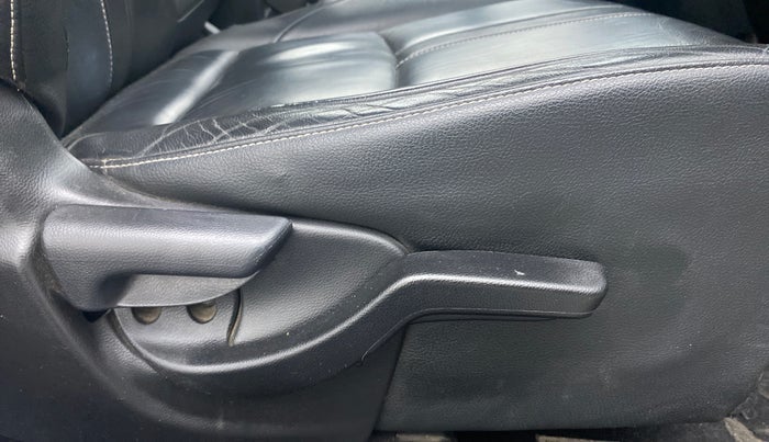 2017 Honda BR-V 1.5L I-VTEC VX, Petrol, Manual, 67,306 km, Driver Side Adjustment Panel