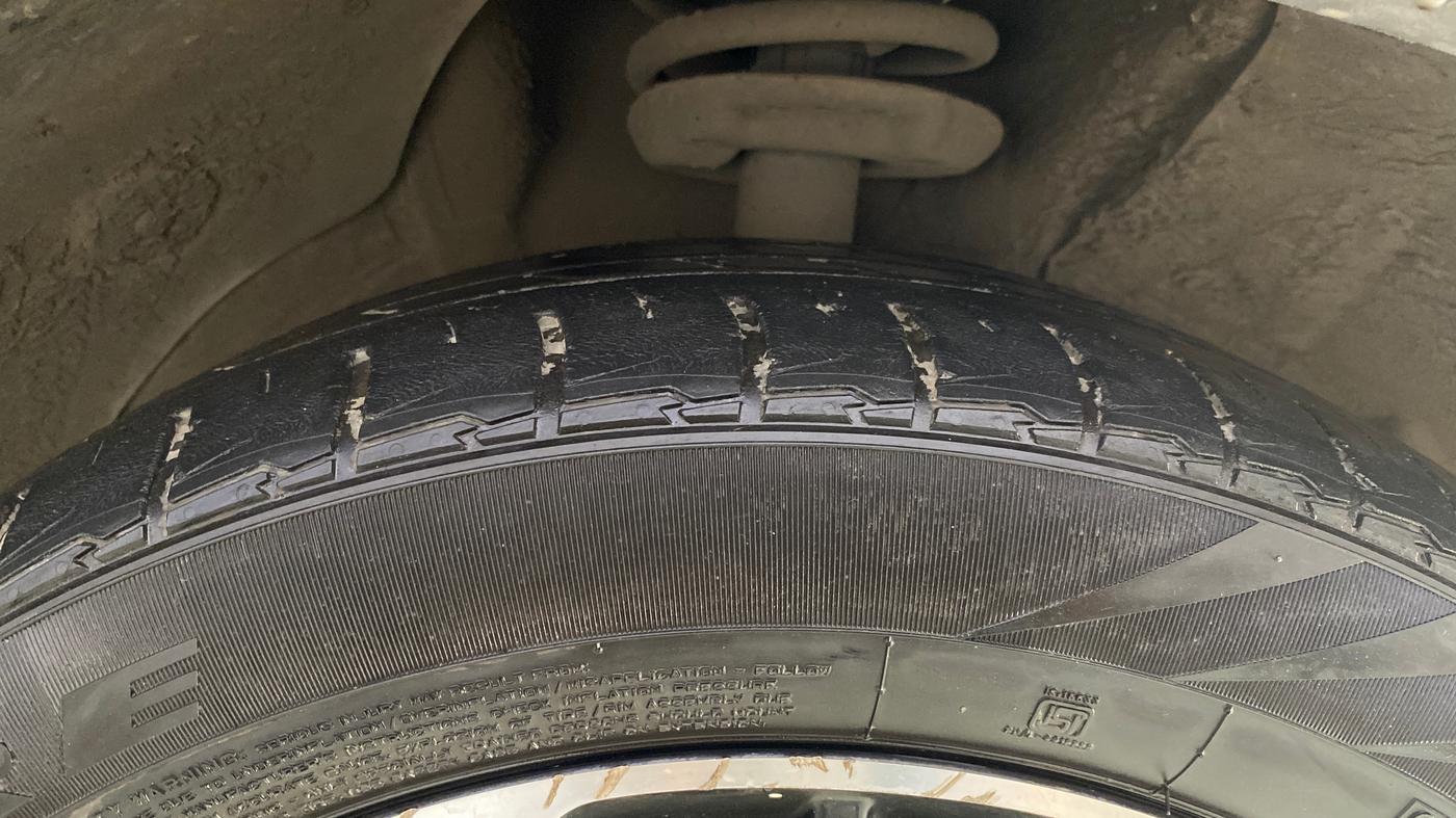 2021 MG HECTOR SHARP HYBRID 1.5 PETROL, Petrol, Manual, 57,942 km, Right Front Tyre Tread