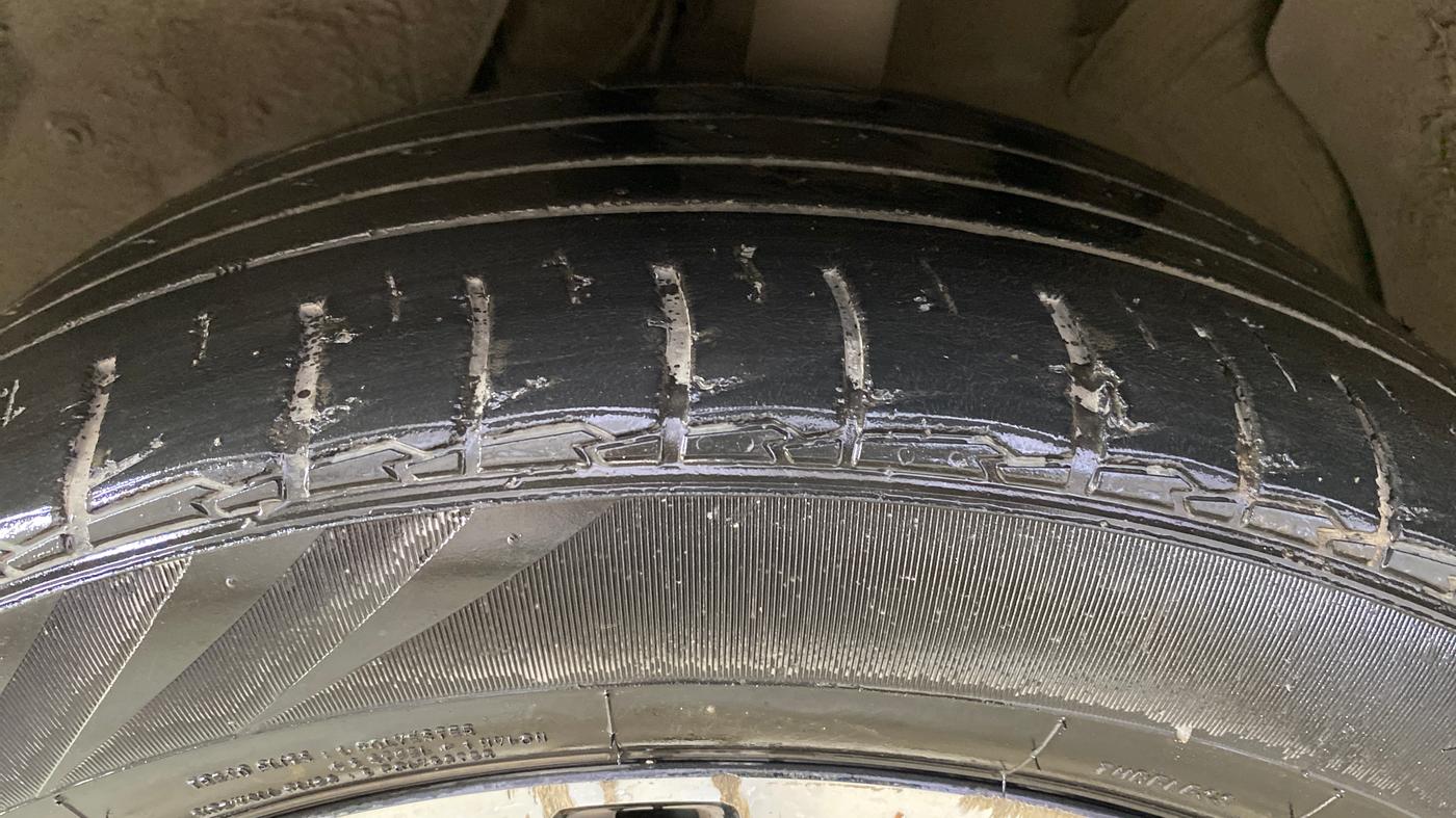 2021 MG HECTOR SHARP HYBRID 1.5 PETROL, Petrol, Manual, 57,942 km, Left Front Tyre Tread