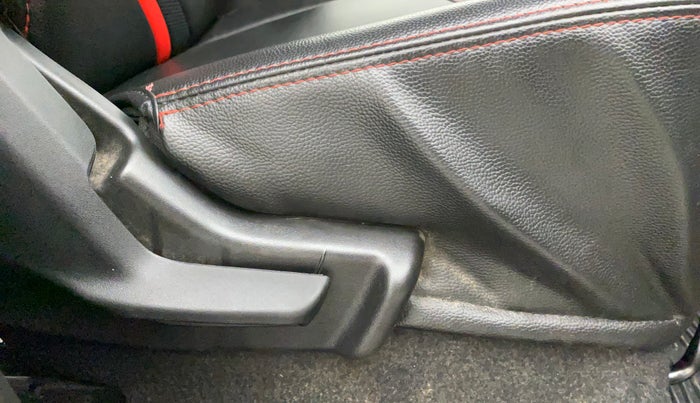 2021 Maruti IGNIS SIGMA 1.2, Petrol, Manual, 22,718 km, Driver Side Adjustment Panel