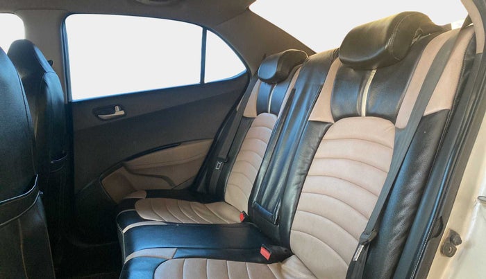 2014 Hyundai Xcent S 1.2, Petrol, Manual, 79,732 km, Right Side Rear Door Cabin