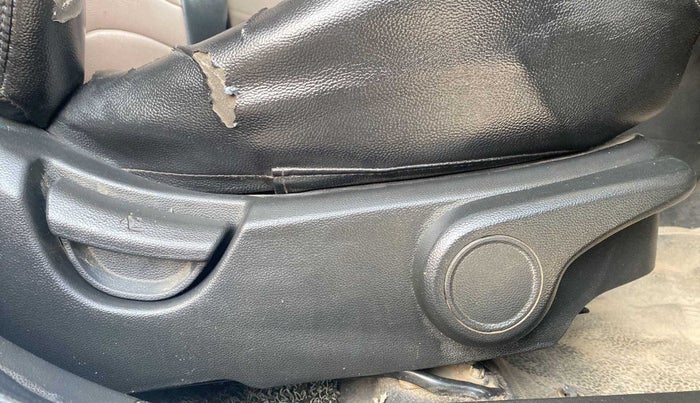 2014 Hyundai Xcent S 1.2, Petrol, Manual, 79,732 km, Driver Side Adjustment Panel