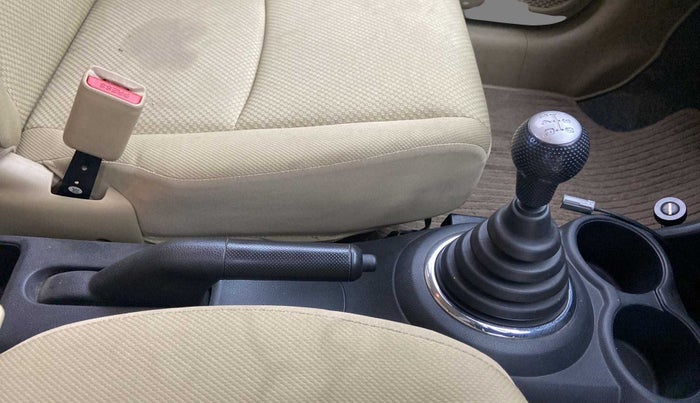 2016 Honda Brio S MT, Petrol, Manual, 19,227 km, Gear Lever