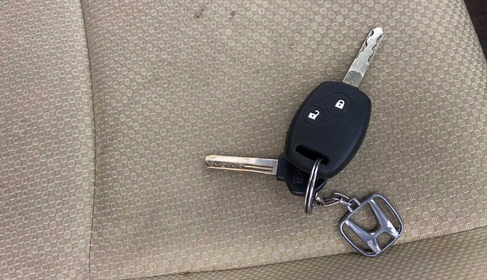 2016 Honda Brio S MT, Petrol, Manual, 19,227 km, Key Close Up