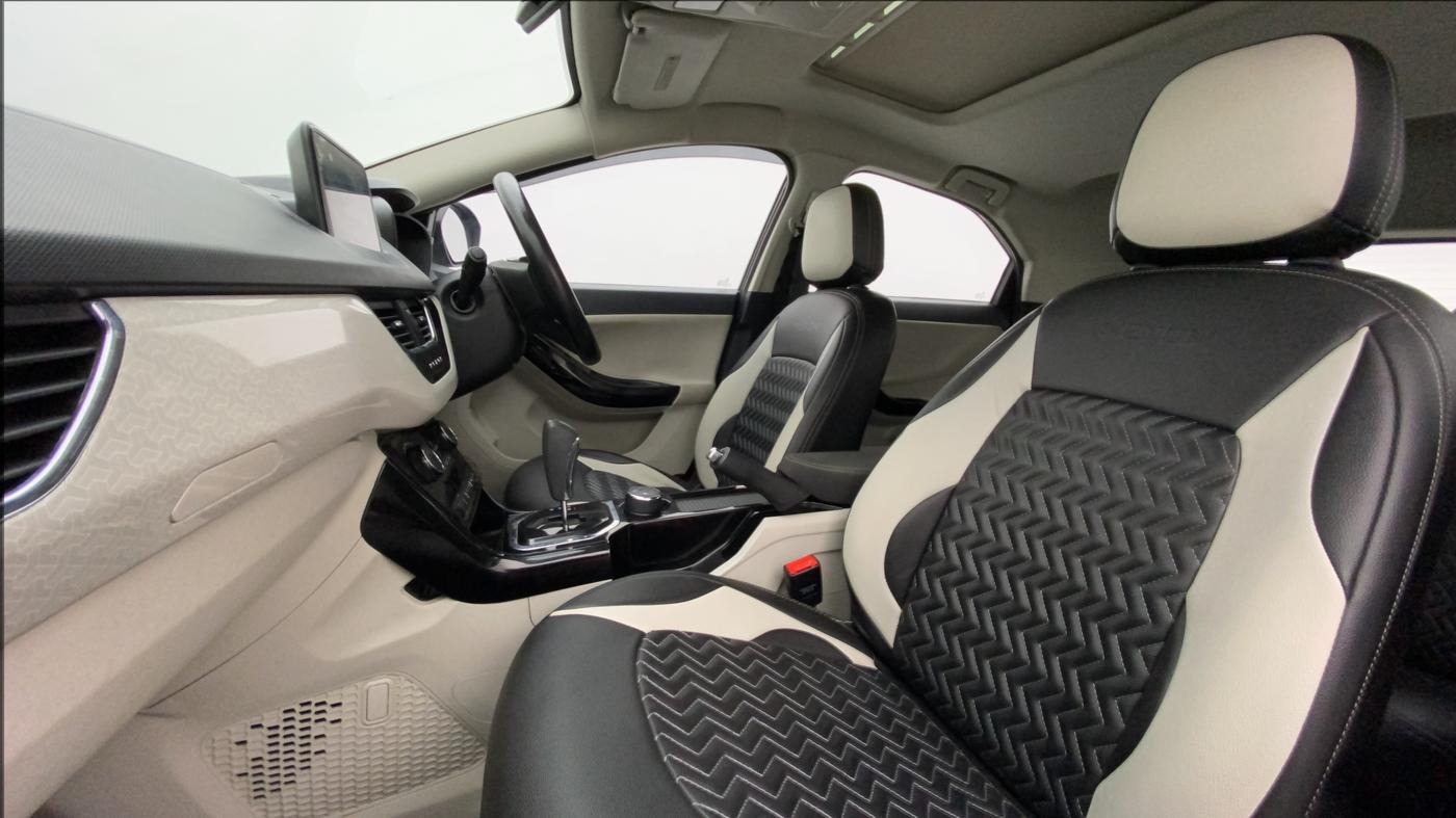 2021 Tata NEXON XZA PLUS (O) PETROL, Petrol, Automatic, 36,930 km, Right Side Front Door Cabin