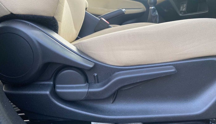 2021 Honda City 1.5L I-VTEC VX, Petrol, Manual, 13,470 km, Driver Side Adjustment Panel