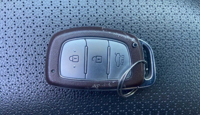 2019 Hyundai New Elantra 2.0 SX(O) AT PETROL, Petrol, Automatic, 14,129 km, Key Close Up