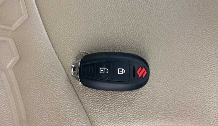 2018 Maruti Ciaz ZETA 1.4  AT PETROL, Petrol, Automatic, 22,234 km, Key Close Up