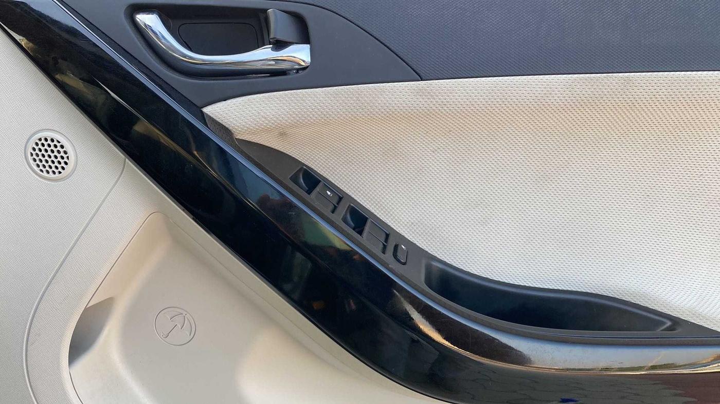 2022 Tata NEXON XZ PETROL, Petrol, Manual, 5,476 km, Driver Side Door Panels Control