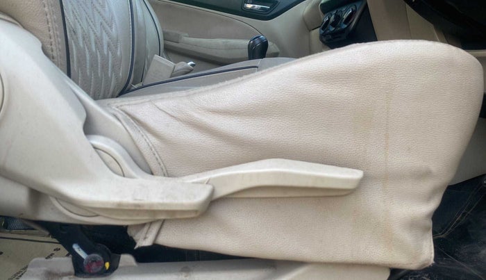 2020 Maruti Dzire VXI, Petrol, Manual, 84,669 km, Driver Side Adjustment Panel