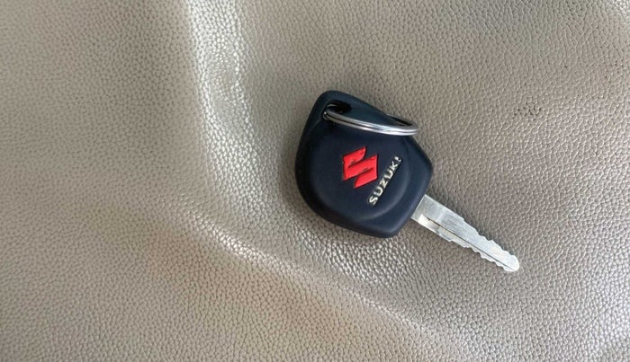 2020 Maruti Dzire VXI, Petrol, Manual, 84,669 km, Key Close Up